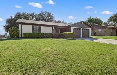 2601 Denbury Drive, Fort Worth, TX 76133