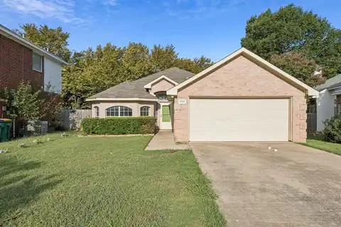 202 Vines Drive, Cedar Hill, TX 75104