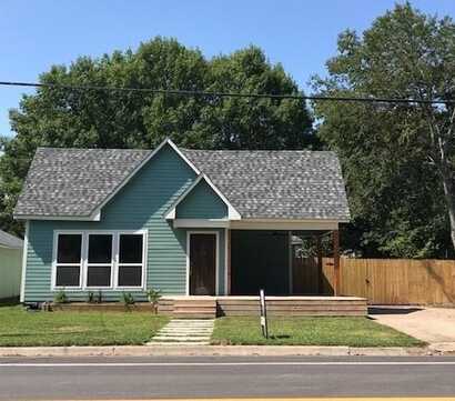 405 E 9th Street, Kemp, TX 75143
