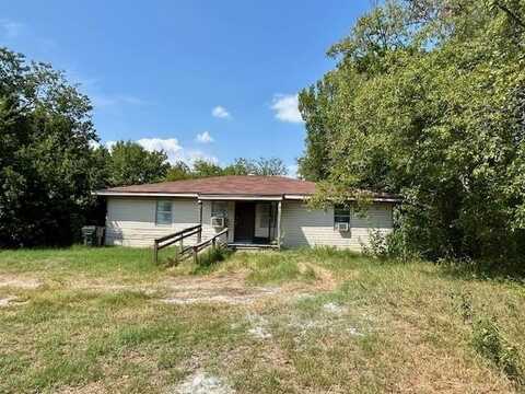 1013 W Yeagua Street, Groesbeck, TX 76642