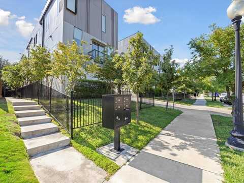 345 Mathey Court, Dallas, TX 75208