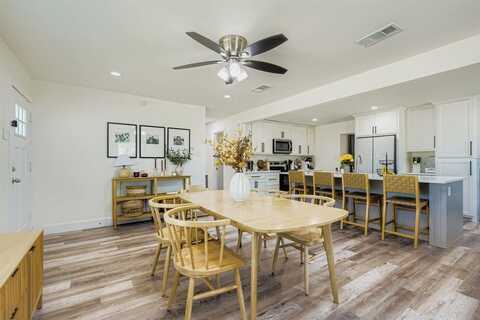 1601 Rindie Street, Irving, TX 75060