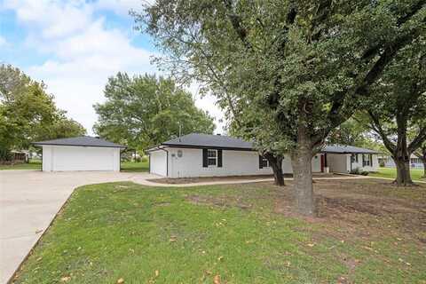 1008 Walnut Street, Royse City, TX 75189