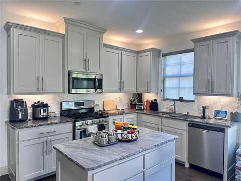 3700 Lantern Lane, McKinney, TX 75070