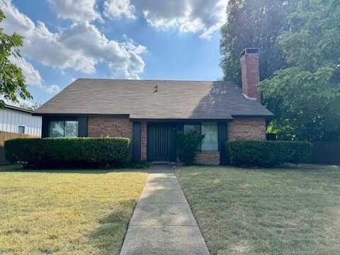 2526 Royalty Drive, Garland, TX 75044