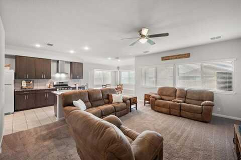 1100 Nighthawk Trail, Alvarado, TX 76009