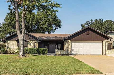 3021 Mossy Oak Lane, Bedford, TX 76021
