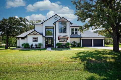 816 Kiowa Drive E, Gainesville, TX 76240