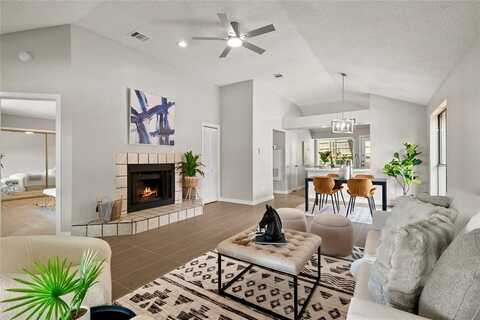 1017 Stableway Lane, Bedford, TX 76022