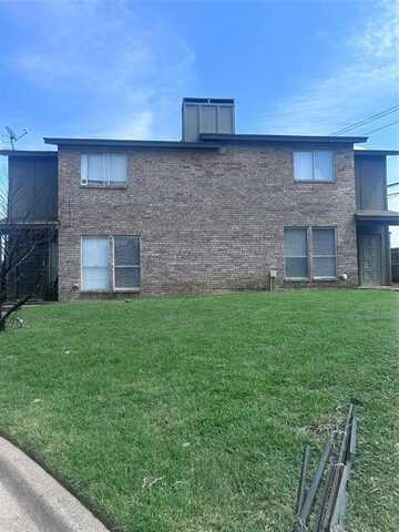 2241 Chase Court, Dalworthington Gardens, TX 76013