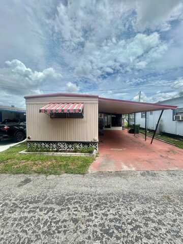 8 Idle Lane, Bradenton, FL 34208