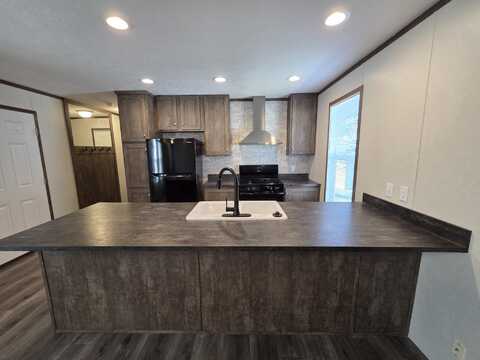 52 Ash, Highland, MI 48357