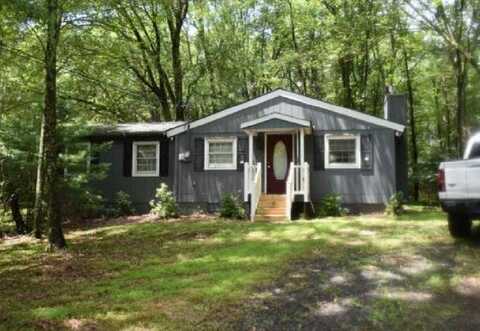687 Dotters Corner Rd, Kunkletown, PA 18058