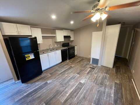 209 Clay Dr SE, Marietta, GA 30060