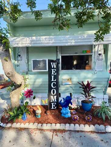 6518 Brandon Dr., New Port Richey, FL 34652