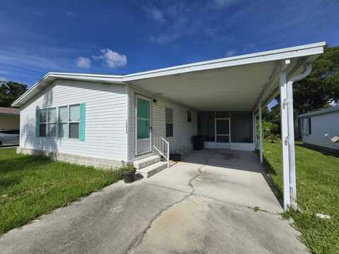 15648 Royal Coach Circle, North Fort Myers, FL 33917