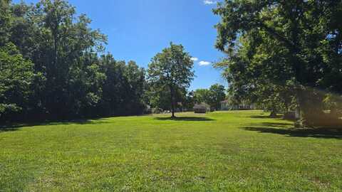 1120 Ruby St, Carrollton, MO 64633