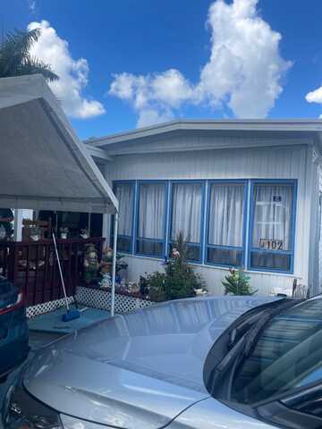 102 Leafwood,Ln., Kissimmee, FL 34746