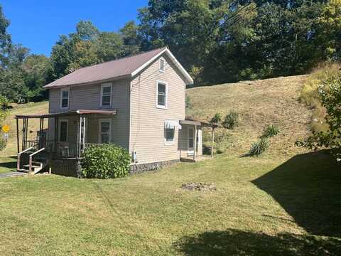 302 E Myles Avenue, Pennsboro, WV 26415