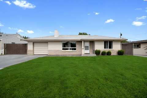 205 E 15th Ave, Kennewick, WA 99337