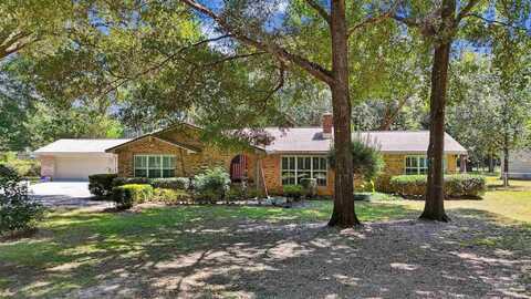 6341 Forest Dr, Milton, FL 32570