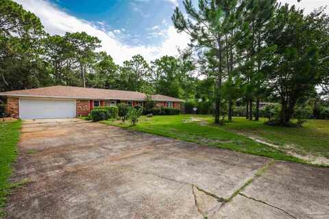 81 Country Club Rd, Shalimar, FL 32579