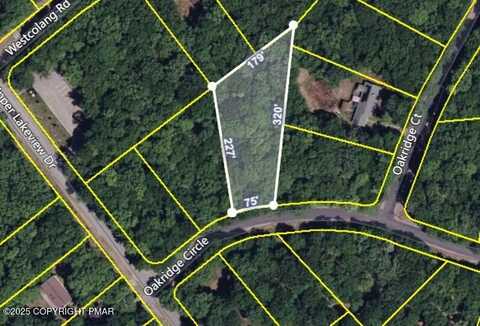 102 Oakridge Circle, Hawley, PA 18428