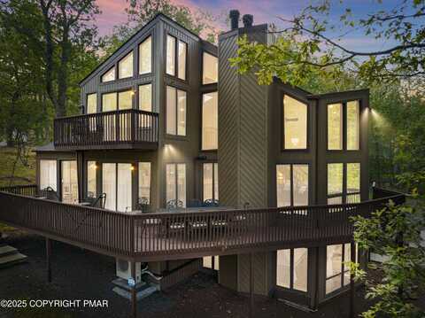 1342 Kensington Drive, East Stroudsburg, PA 18301