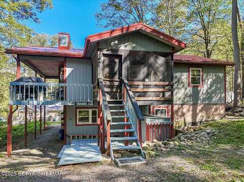 124 Bear Lane, Gouldsboro, PA 18424