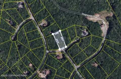 ledgerview Court, Hawley, PA 18428
