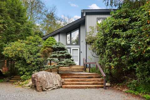 131 Sweet Briar Road, Pocono Pines, PA 18350