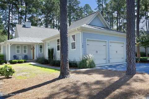 166 Champions Ridge Drive, Southern Pines, NC 28387