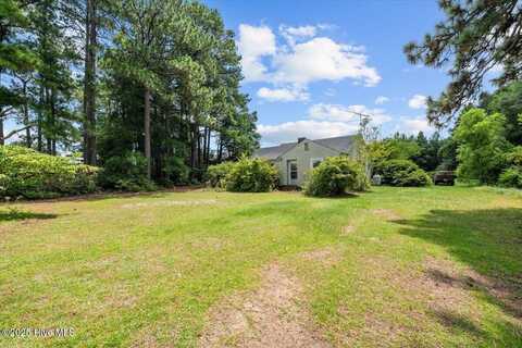 5597 Calloway Road, Raeford, NC 28376