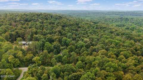 52 Woodland Drive, Moscow, PA 18444
