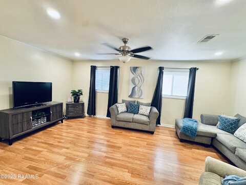 105 Maple Drive, Lafayette, LA 70506