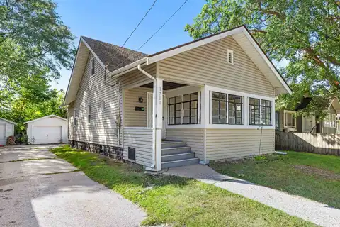 1710 N Winnebago, ROCKFORD, IL 61103