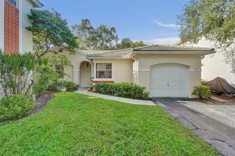 9836 NW 9th Ct, Plantation, FL 33324