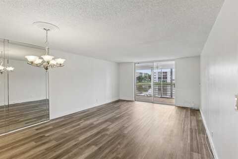1024 SE 4th Ave, Dania Beach, FL 33004