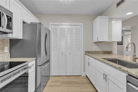 22 Plantation Drive unit: 104, Vero Beach, FL 32966