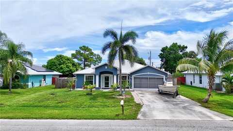 2077 SE Camden Street, Port Saint Lucie, FL 34952