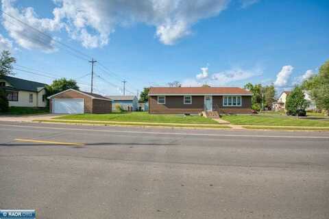 115 E 25th St, Hibbing, MN 55746