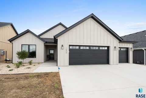 1624 N Rosemary Ave, Sioux Falls, SD 57110