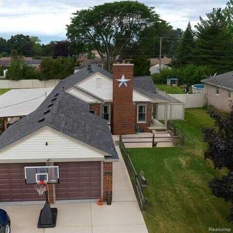 8949 Roslyn Street, Livonia, MI 48150