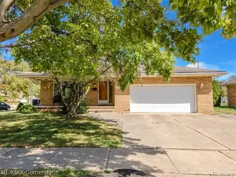5760 Linden Drive, Dearborn Heights, MI 48127