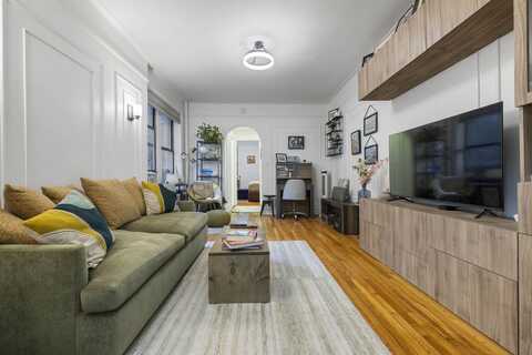 225 Bennett Avenue, New York, NY 10040