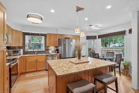 1027 Stillmeadows Court, Chesapeake, VA 23320