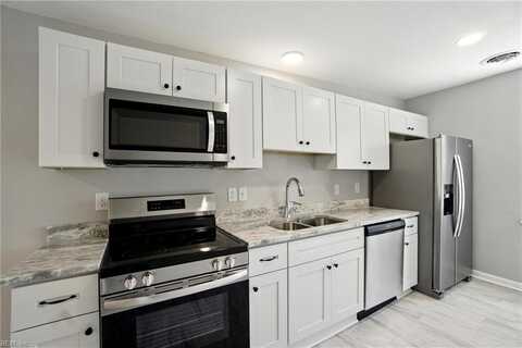 225 Knight Street, Suffolk, VA 23434