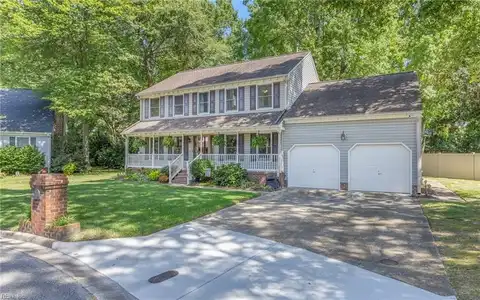 521 Owens Terrace, Chesapeake, VA 23323