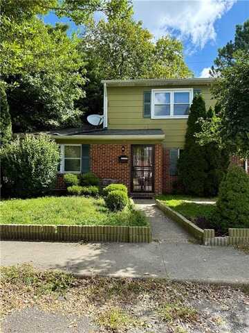 818 Hampstead Court, Virginia Beach, VA 23462