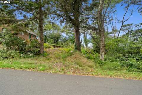 13300 S Easy Street, Rockaway Beach, OR 97136